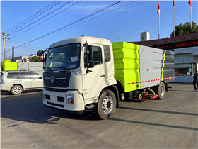 東風天錦吸塵車